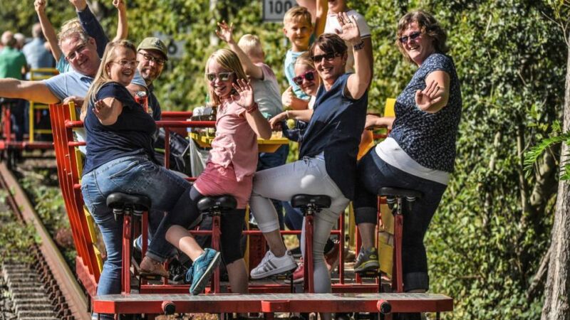 Ausflug auf Schienen in Kleve: Grenzland-Draisine ist in den Sommerferien täglich buchbar