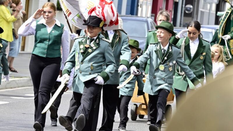 Brauchtum in Mönchengladbach: Honig für alle beim Schützen-Gottesdienst in Windberg