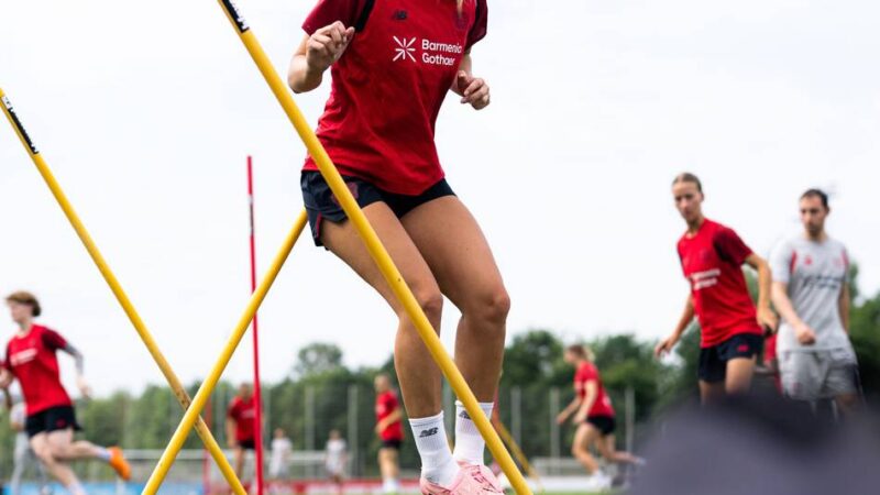 Sportlicher Leiter gewährt Einblicke: So wollen Bayers Frauen den Umbruch schaffen
