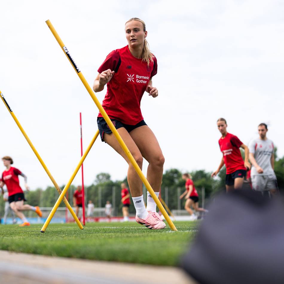 Sportlicher Leiter gewährt Einblicke: So wollen Bayers Frauen den Umbruch schaffen