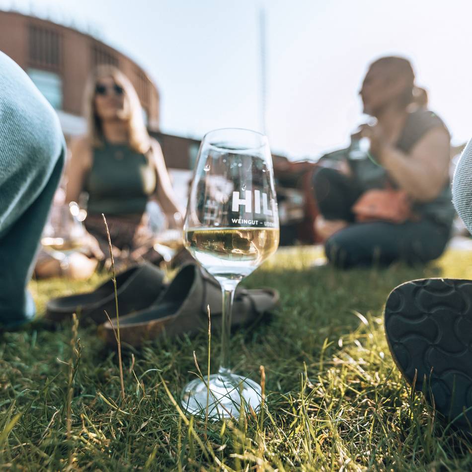 Bis zu 35 Grad erwartet: So wappnet sich das Duisburger Weinfest gegen die Hitze