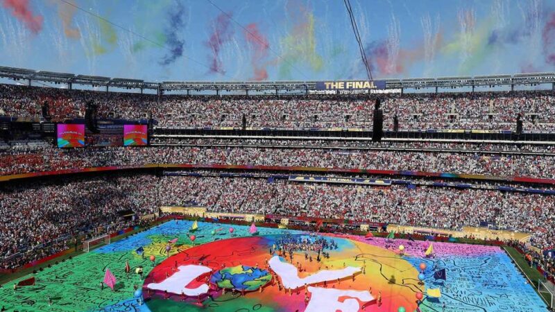 „Ich fand es Mist“: So reagieren Fußballfans auf die erste Halbzeitshow der WM-Geschichte