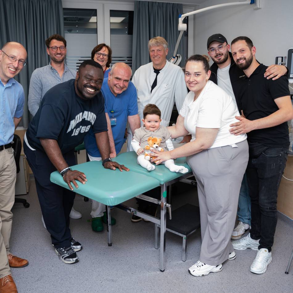 Herzzentrum Duisburg: Gerald Asamoah Stiftung rettet Baby mit Herzfehler