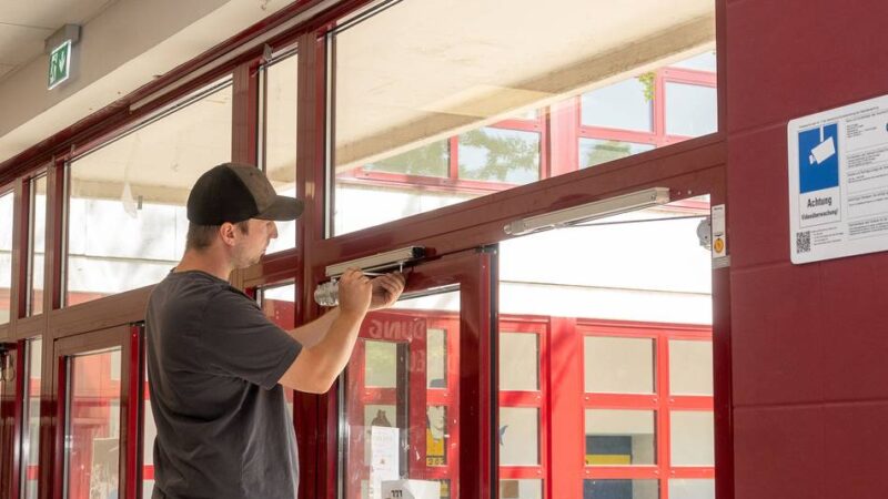 Investitionen in Dormagen: Frischer Anstrich und neue Lehrertoiletten