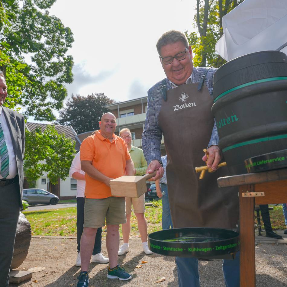 Tradition in Mönchengladbach: Frühschoppen für den guten Zweck – das bietet das Jakob-Brunnen-Fest
