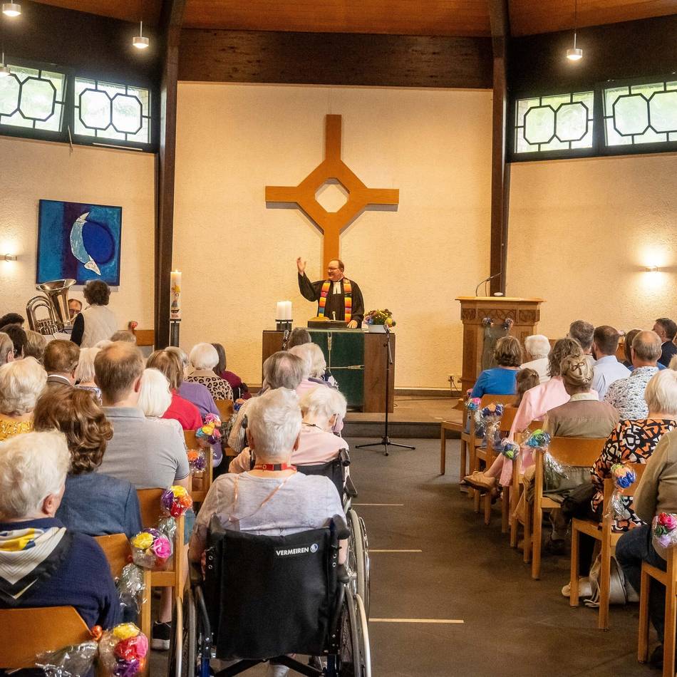 Jubiläum bei Diakoniewerk und Heinrich-Grüber-Haus: Hunderte Gäste feiern Doppelgeburtstag in Neuss-Weckhoven