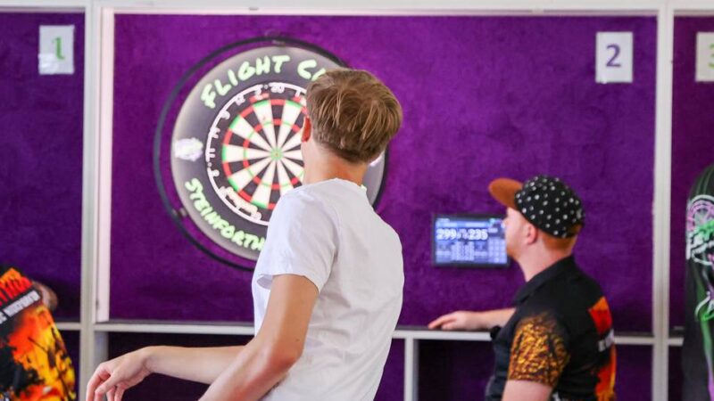 Premiere in Korschenbroich: So lief die erste Stadtmeisterschaft im Darts ab