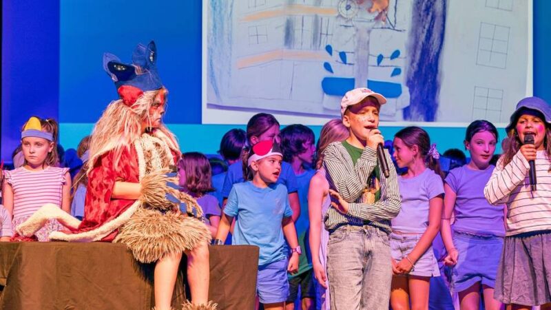 750 Jahre Ratingen: Kinder der Eduard-Dietrich-Schule reißen 1000 Zuschauer mit
