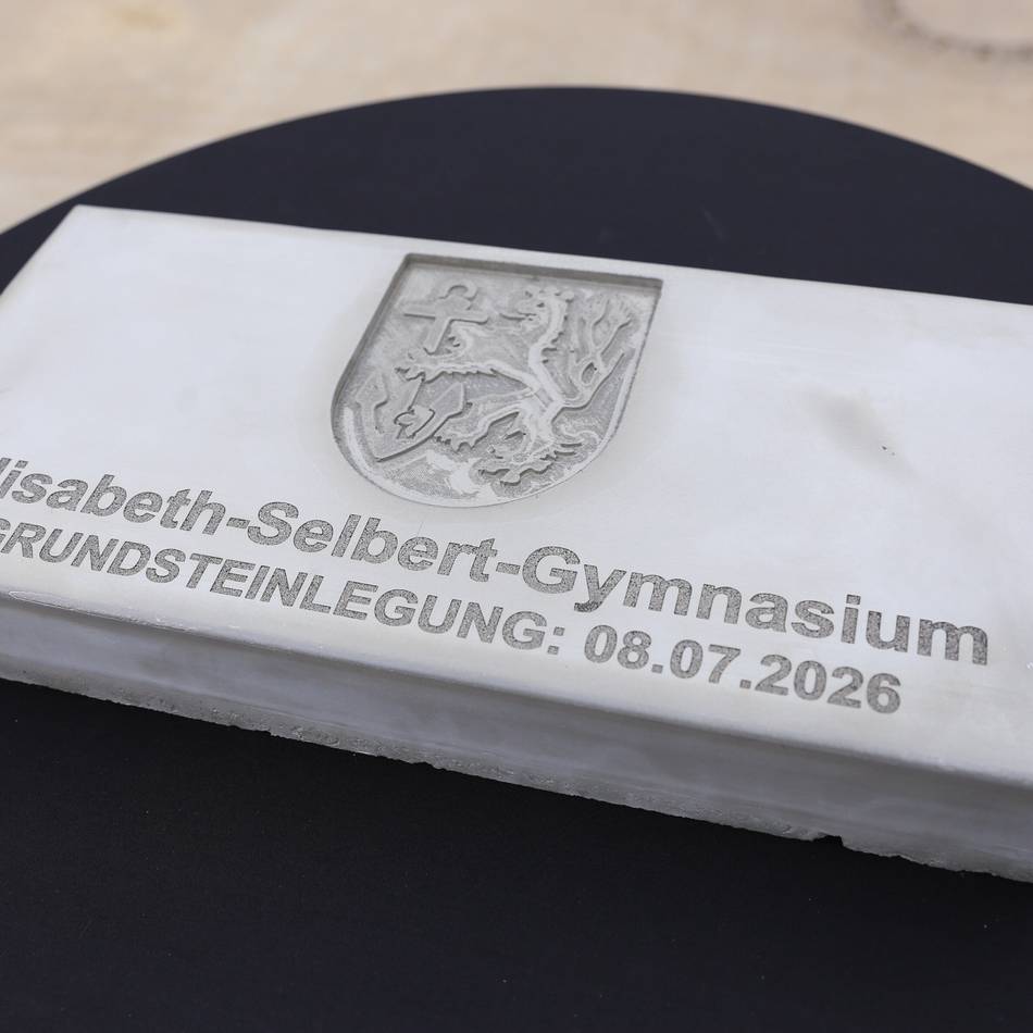 Schulbau in Düsseldorf: Gymnasium in Eller bekommt neuen Namen und Neubau