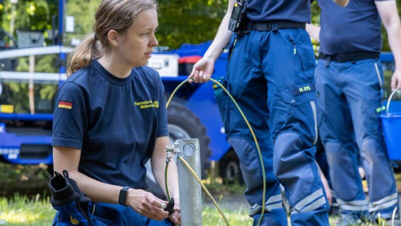 THW probt in Neuss den Ernstfall: „Jeder, der sich im Notfall selbst helfen kann, entlastet uns“