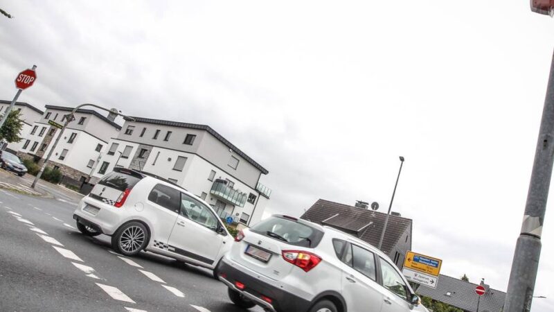 Kreuzung Lindenstraße/Nordstraße in Grevenbroich: Warum die Stadt nach dem Ausfall gleich alle Ampeln abgebaut hat