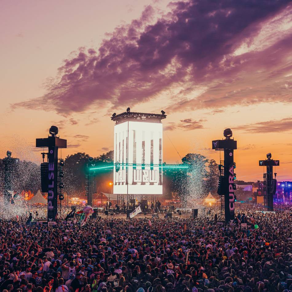 Die Bühnen bei Parookaville: Unterwasserwelt, 360-Grad-Bühne und ein echter Raveclub