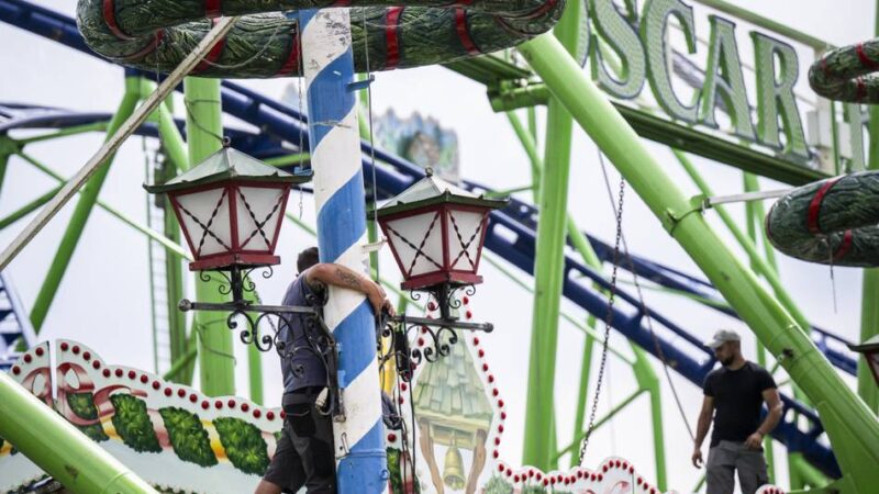 Volksfest öffnet am 17. Juli in Düsseldorf: So läuft der Aufbau der Rheinkirmes mit zwei Weltneuheiten