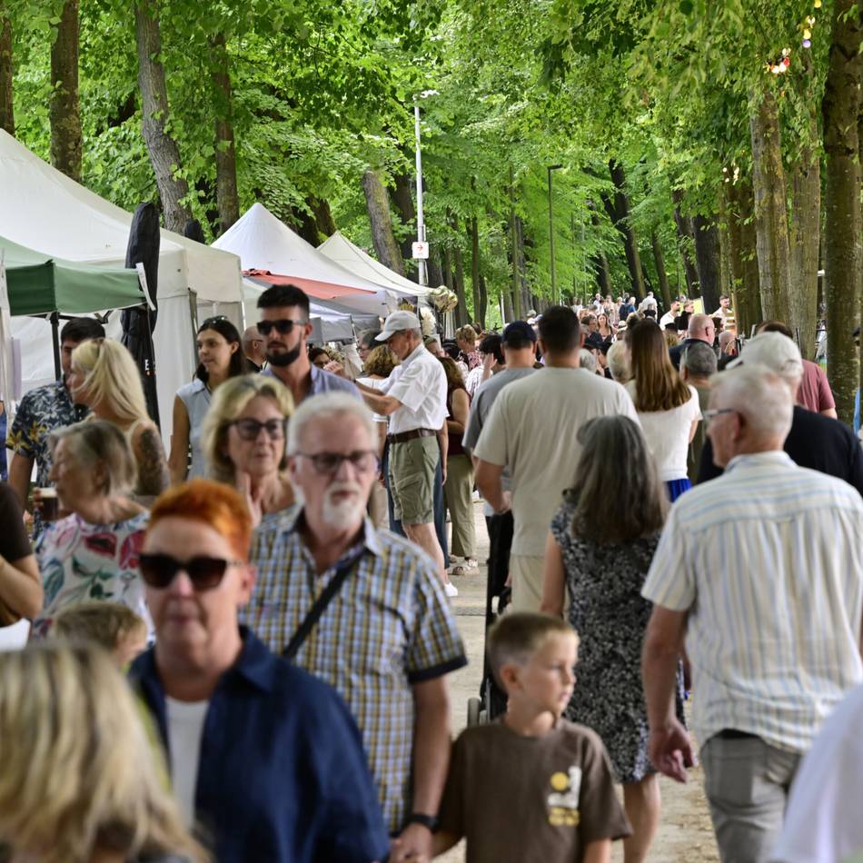 Fest am See Mönchengladbach: Wickrather Schlosspark wird zwei Tage zur Open-Air-Bühne