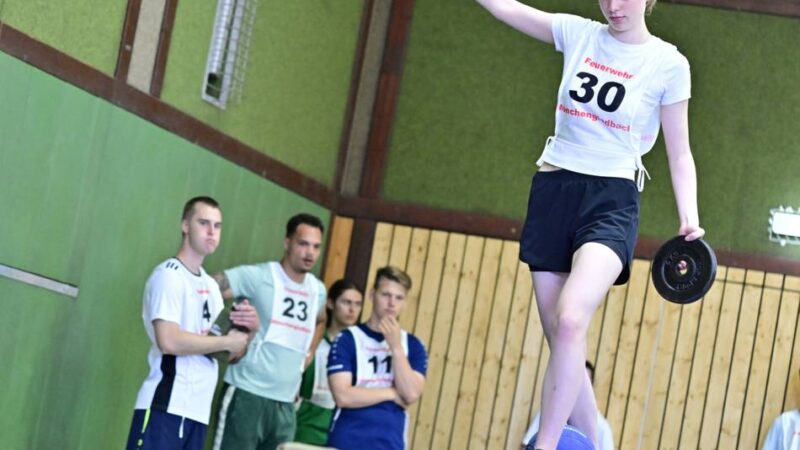 Selbstversuch in Mönchengladbach: So hart ist der Sporttest der Feuerwehr