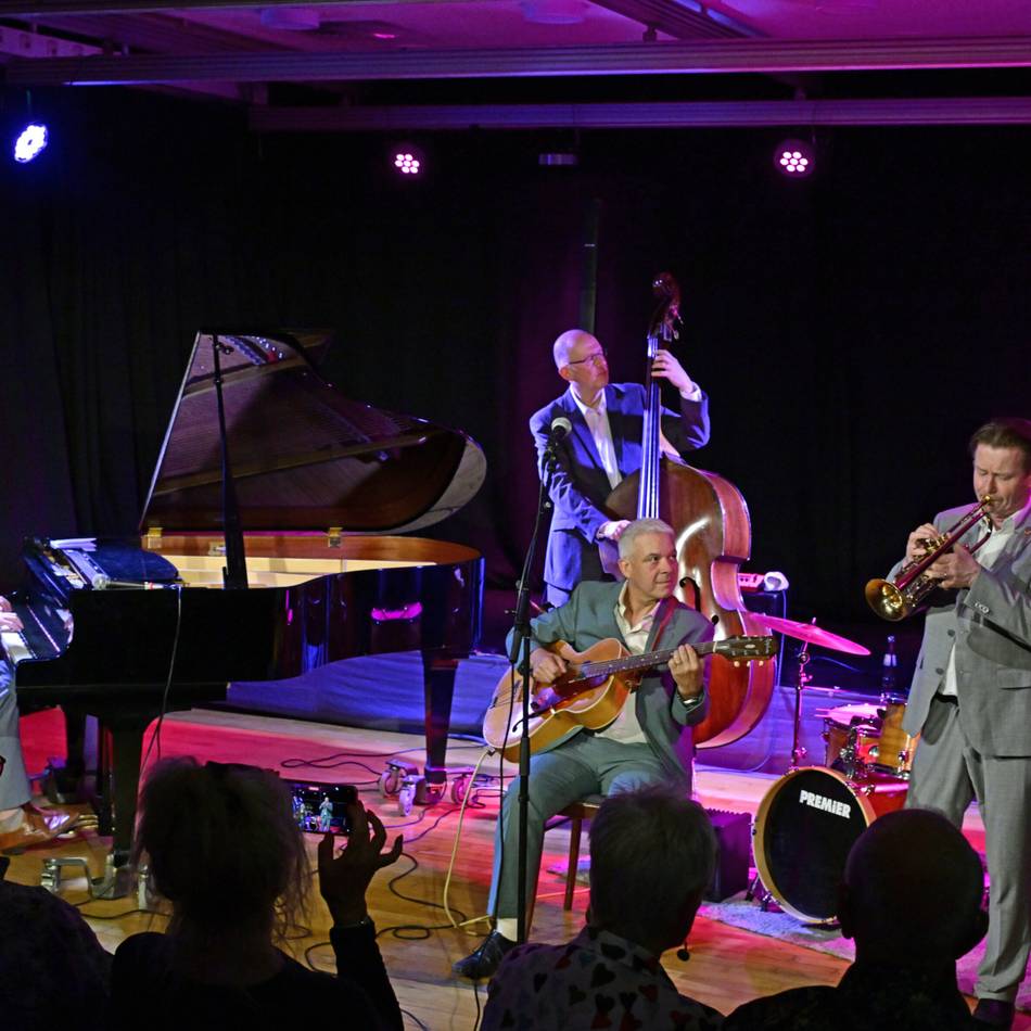 BIS in Mönchengladbach: Die Premiere des neuen Jazz-Quartetts von Chris Hopkins