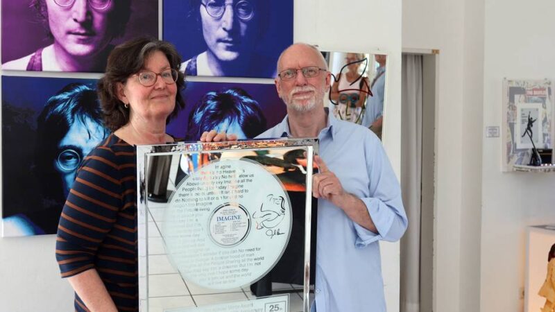 Im Kulturbahnhof Korschenbroich: Zeitreise zu den Beatles im historischen Bahnhof
