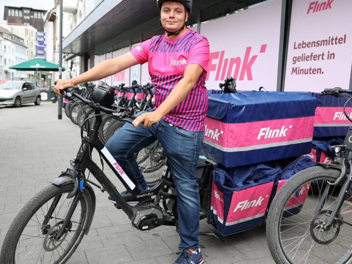 Fahrradkurier in Mönchengladbach: „Ein Kunde hat gesagt, ich hätte seinen Tag gerettet“
