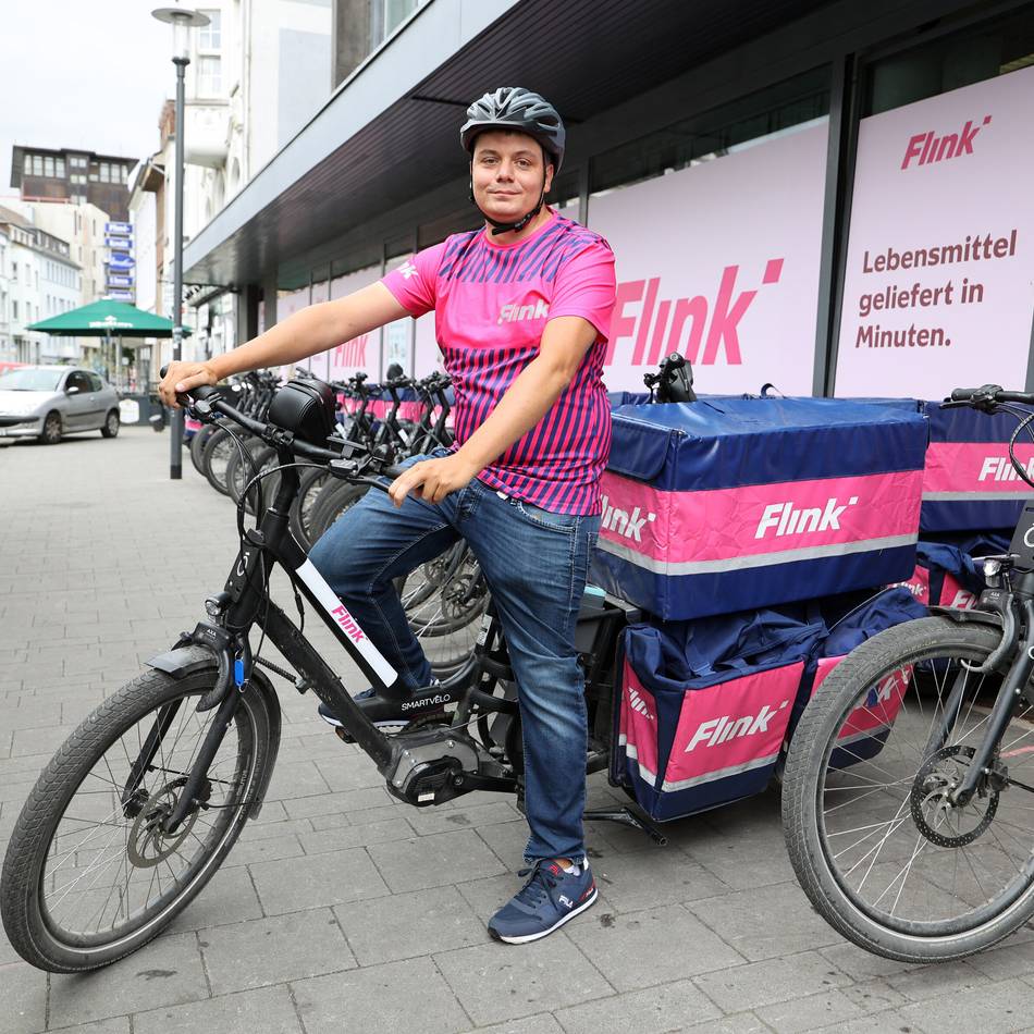 Fahrradkurier in Mönchengladbach: „Ein Kunde hat gesagt, ich hätte seinen Tag gerettet“