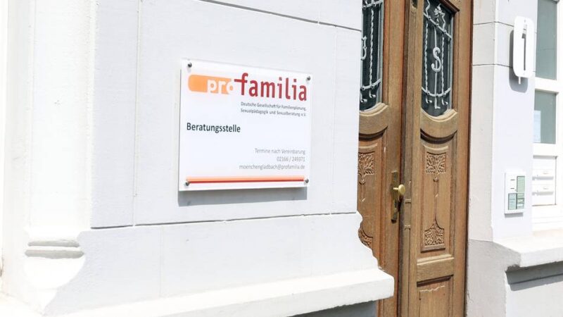 Pro Familia Mönchengladbach: Zu wenig Geld ist ein Grund für Schwangerschaftsabbrüche
