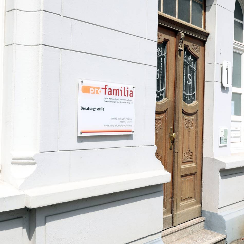 Pro Familia Mönchengladbach: Zu wenig Geld ist ein Grund für Schwangerschaftsabbrüche