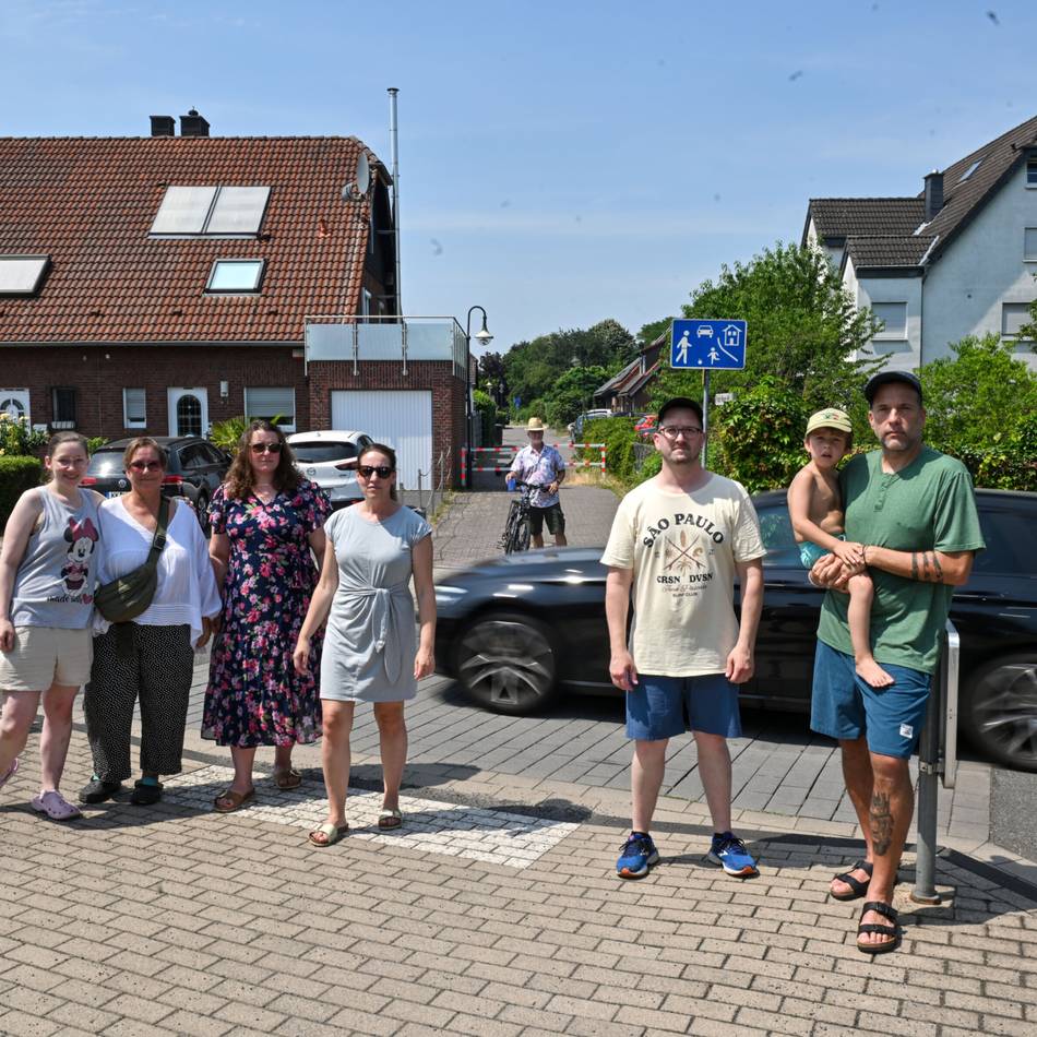 Verkehr in Schiefbahn: Anwohner fordern mehr Sicherheit auf der Willicher Straße