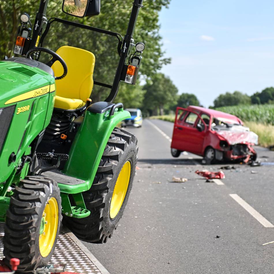 Auf der Kerkener Straße: Krefelder wird bei Unfall in Kempen schwer verletzt
