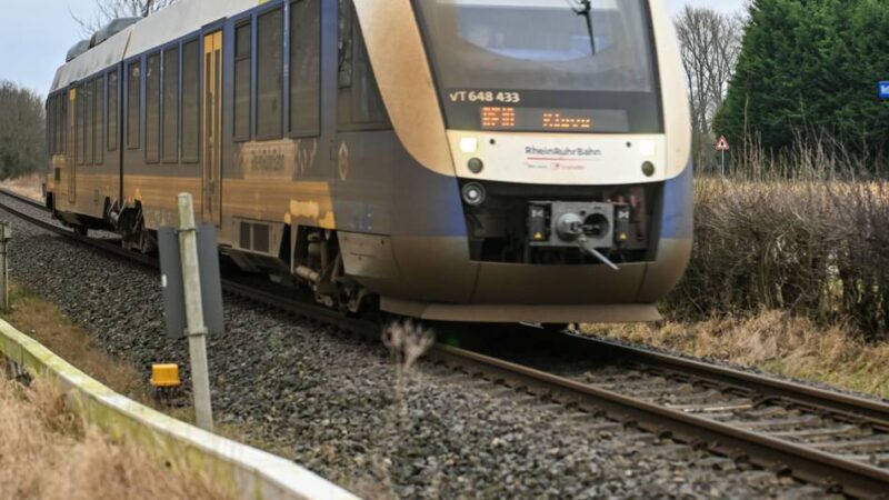 Probleme wohl noch länger: Weiter viele Züge in der Werkstatt – Ausfälle beim Niersexpress