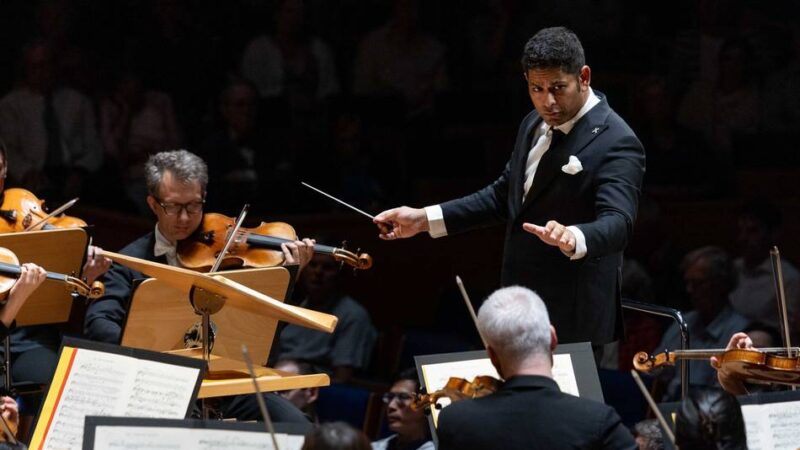 Konzert in der Tonhalle: Saison-Finale mit glänzenden Fanfaren