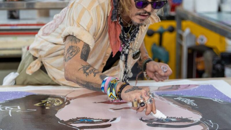 Ausstellung im Benrather Schloss: Große Nachfrage nach Tickets für Johnny-Depp-Ausstellung