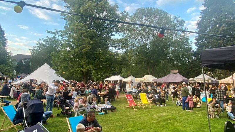 Street Food Festival Viersen: 26 Foodtrucks machen im Casinogarten Station