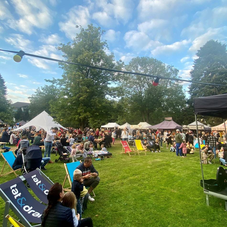 Street Food Festival Viersen: 26 Foodtrucks machen im Casinogarten Station
