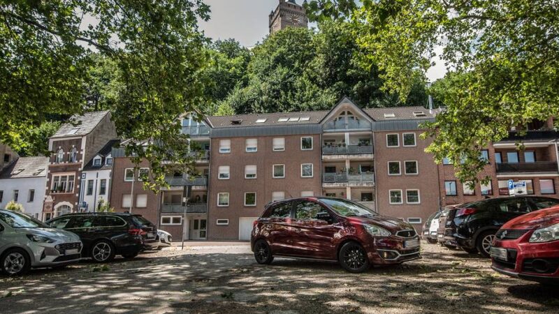 Baustelle in Kleve: Wichtiges Etappenziel beim Umbau des Parkplatzes an der Stadthalle