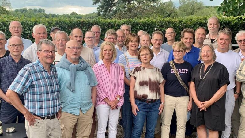 Jahrgangstreffen nach 45 Jahren: Wie zehn Mädchen das uralte Jungengymnasium in Wesel veränderten