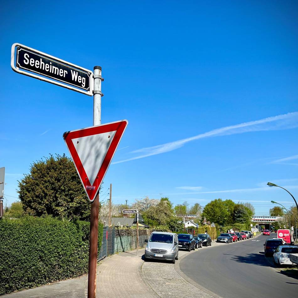 Infrastruktur in Düsseldorf: Fahrbahn am Seeheimer Weg wird saniert