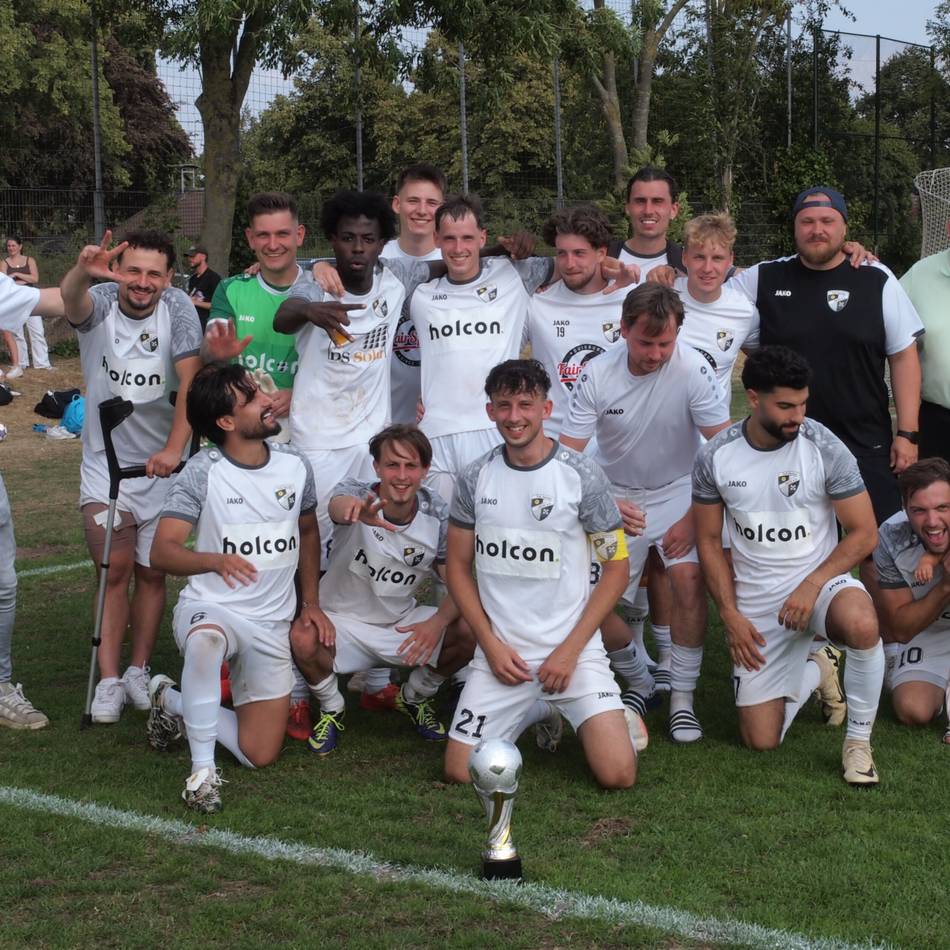 Vierer-Turnier in Xanten: „Die beste Truppe der Welt“ gewinnt Stadtmeister-Pokal