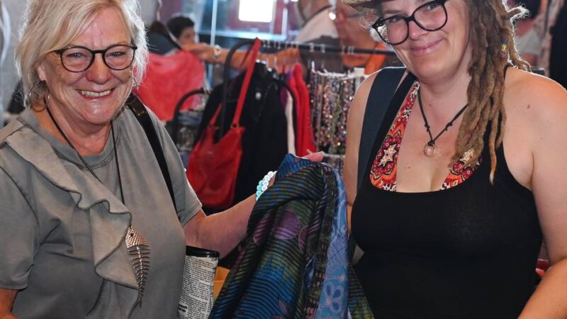 Secondhand-Flohmarkt in Radevormwald: Warum „Only for Ladies“ so gut ankommt