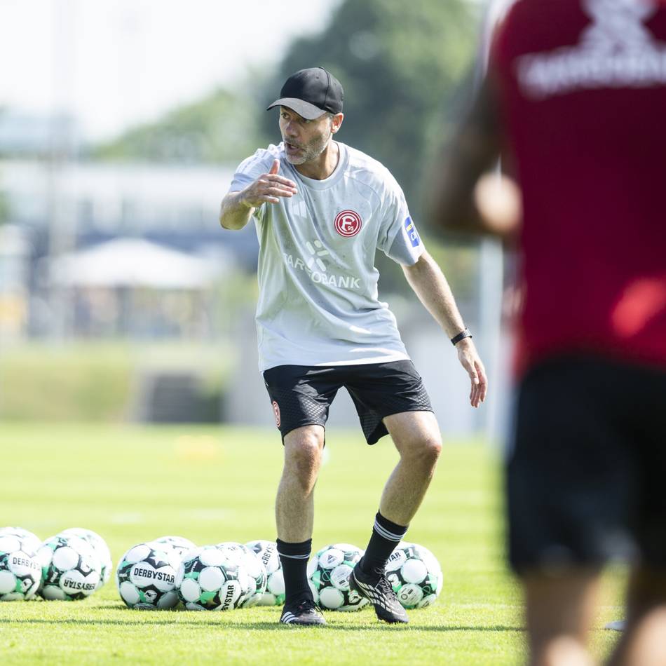 „Nicht ansatzweise ausreichend“: Ende-Ansage im Fortuna-Training – Heintz einer Meinung mit schimpfendem Coach