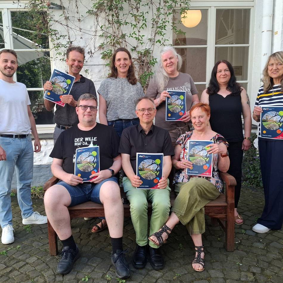 Volkshochschule Ratingen: Das neue VHS-Programm liegt ab sofort aus