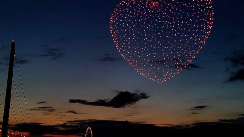 Rheinkirmes 2026 in Düsseldorf: Von wo man die Drohnenshows auf der Kirmes am besten sehen kann