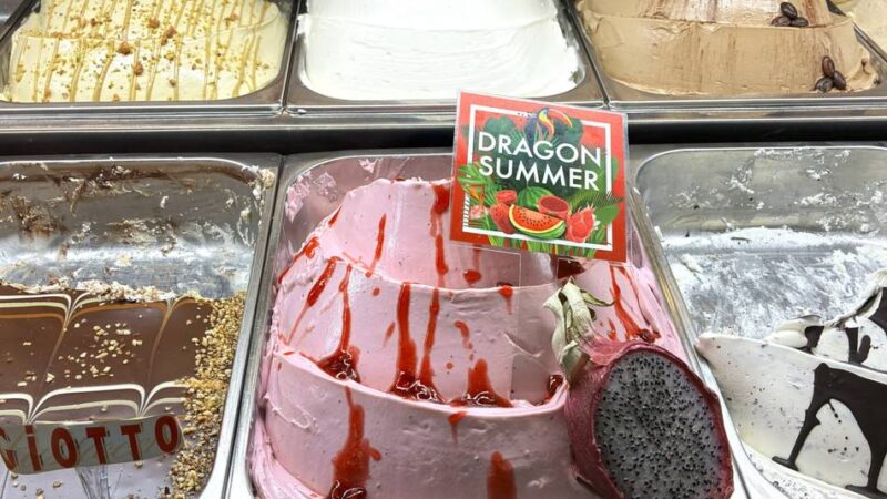 Das bieten Grevenbroichs Eisdielen: Drachenfrucht, dunkle Schokolade und Hundeeis