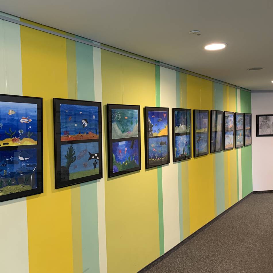 Ausstellung in Langenfeld: KAG-Fünftklässler malen fantasievolle Unterwasserwelten