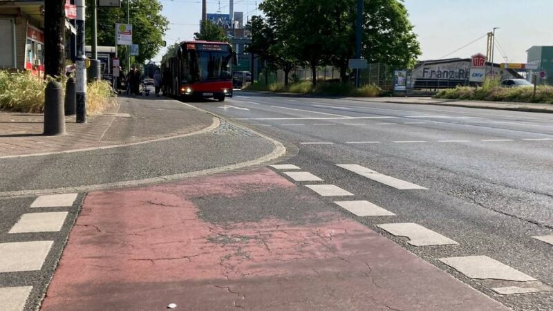 Sondereinsatz der Polizei in Neuss: Polizei stoppt Raser nach Anwohnerbeschwerden