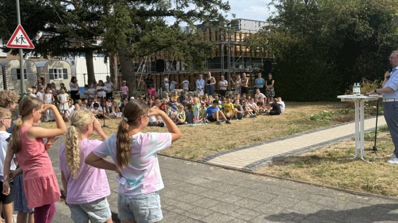 Denkmal in Rheinfeld: „Ich kann mich nicht erinnern, eine so große Veranstaltung an einem Wegekreuz erlebt zu haben“