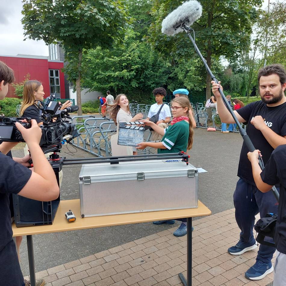 Schulen in Meerbusch: Filmdreh auf dem Schulhof: Junge Detektive decken Umweltskandal auf