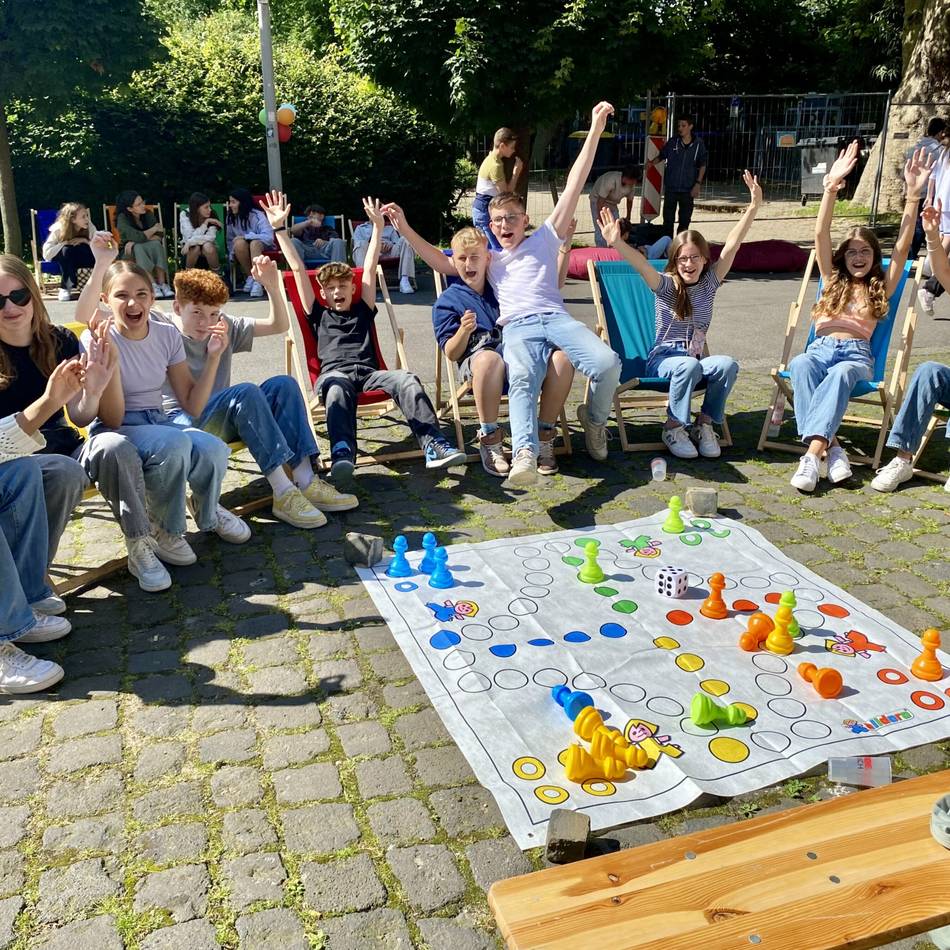 „School’s out“ 2026 in Grevenbroich: Das bieten Party und Festival zum Start in die Sommerferien