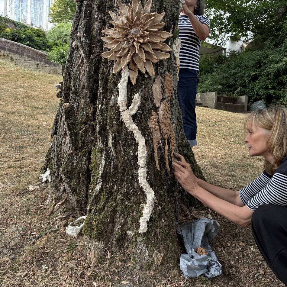 Projektwoche im Skulpturengarten : Kunst mit Ablaufdatum – Töpfern unter freiem Himmel