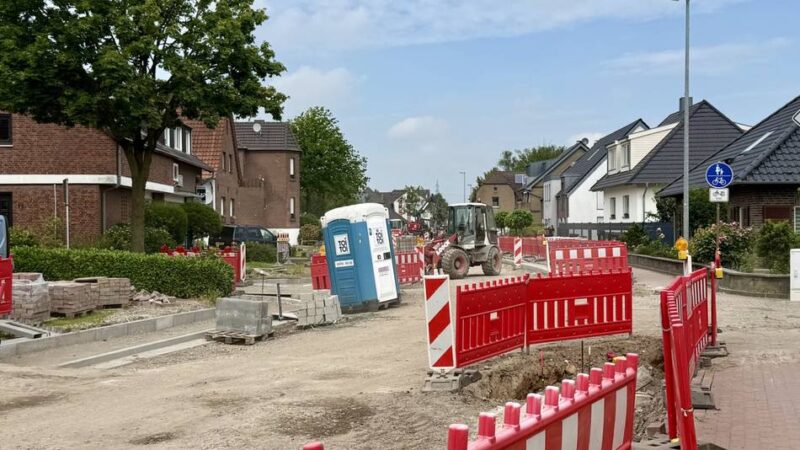 Baustelle in Kleve-Rindern: Keekener Straße gesperrt – neue Halteverbote eingerichtet