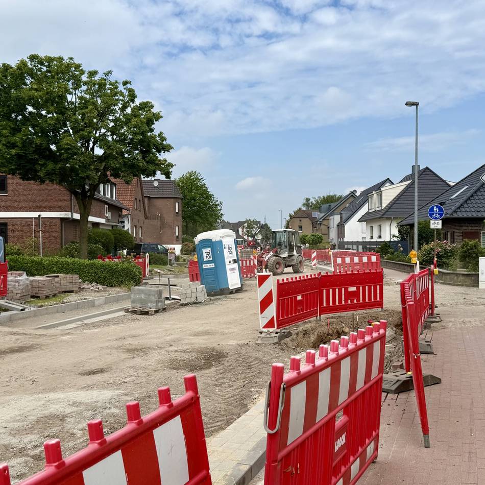 Baustelle in Kleve-Rindern: Keekener Straße gesperrt – neue Halteverbote eingerichtet