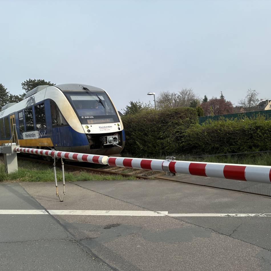 Initiative reicht es: Brandbrief zum Niersexpress – Pendler schreiben auch die Bahnchefin an